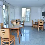 Miramar Evergreen Hotel